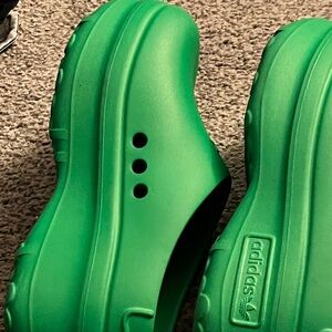 Used Adidas Adifom Mules-Size 6 ,Green Wears with jeans,and chunky sweater🔥🔥🔥